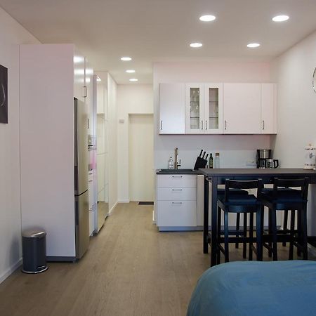 Studio Apartment In The Heart Of Riga Old Town Buitenkant foto